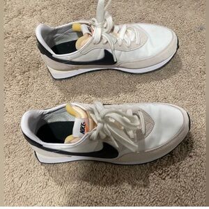 Nike✨Waffle Trainers. Price is firm no offers